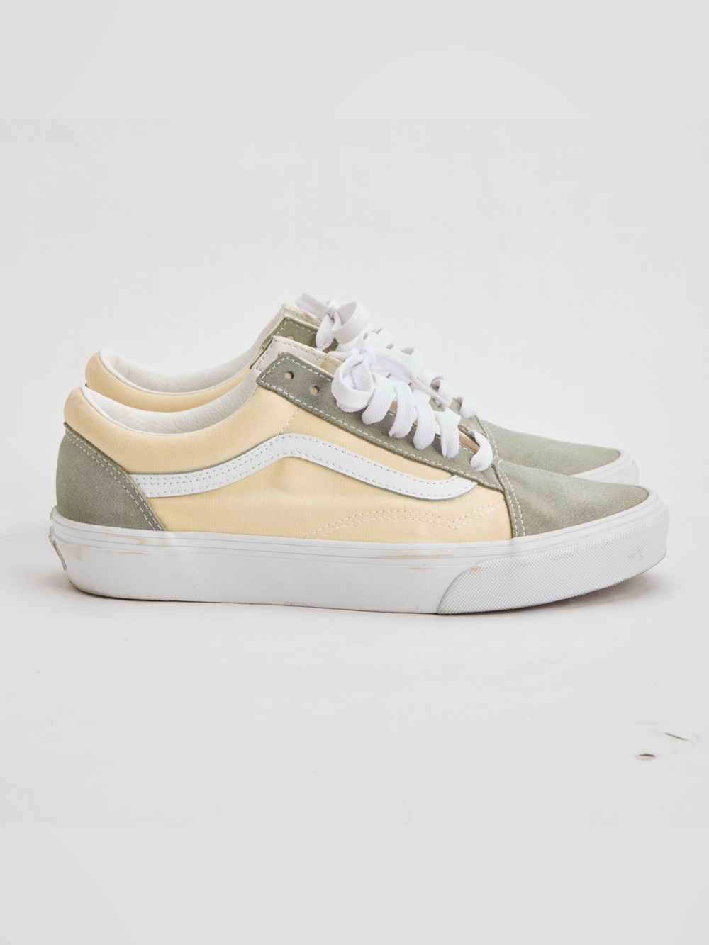 VANS OLD SKOOL size 8